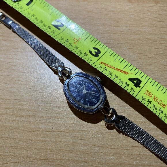 Timex Vintage Ladies Analong Wind Up Watch Western